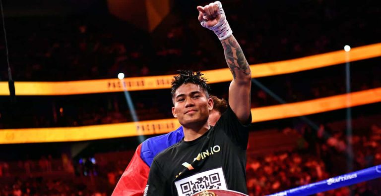 Mark Magsayo